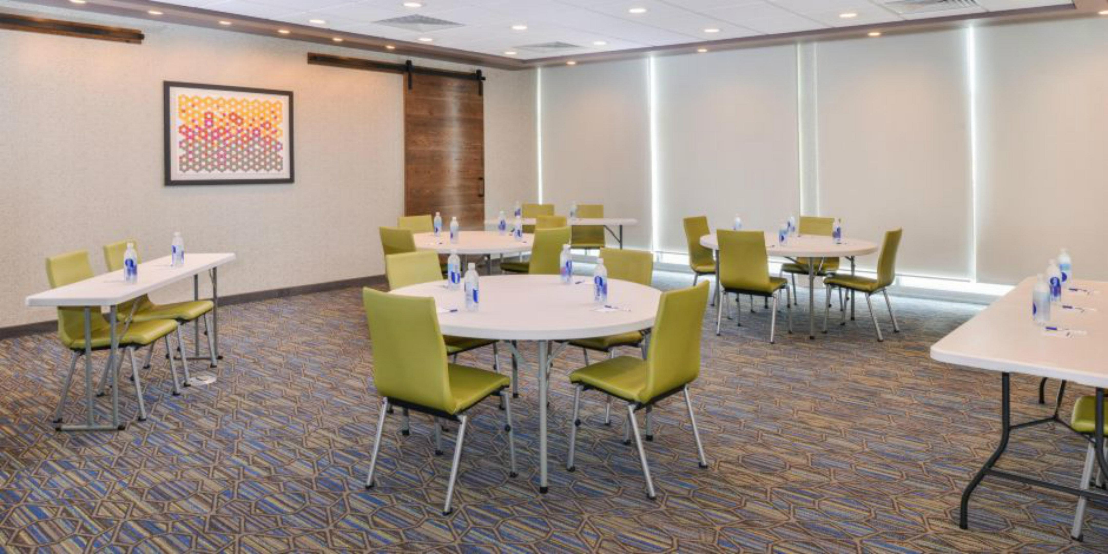 Holiday Inn Express - Alliance, An Ihg Hotel Ngoại thất bức ảnh